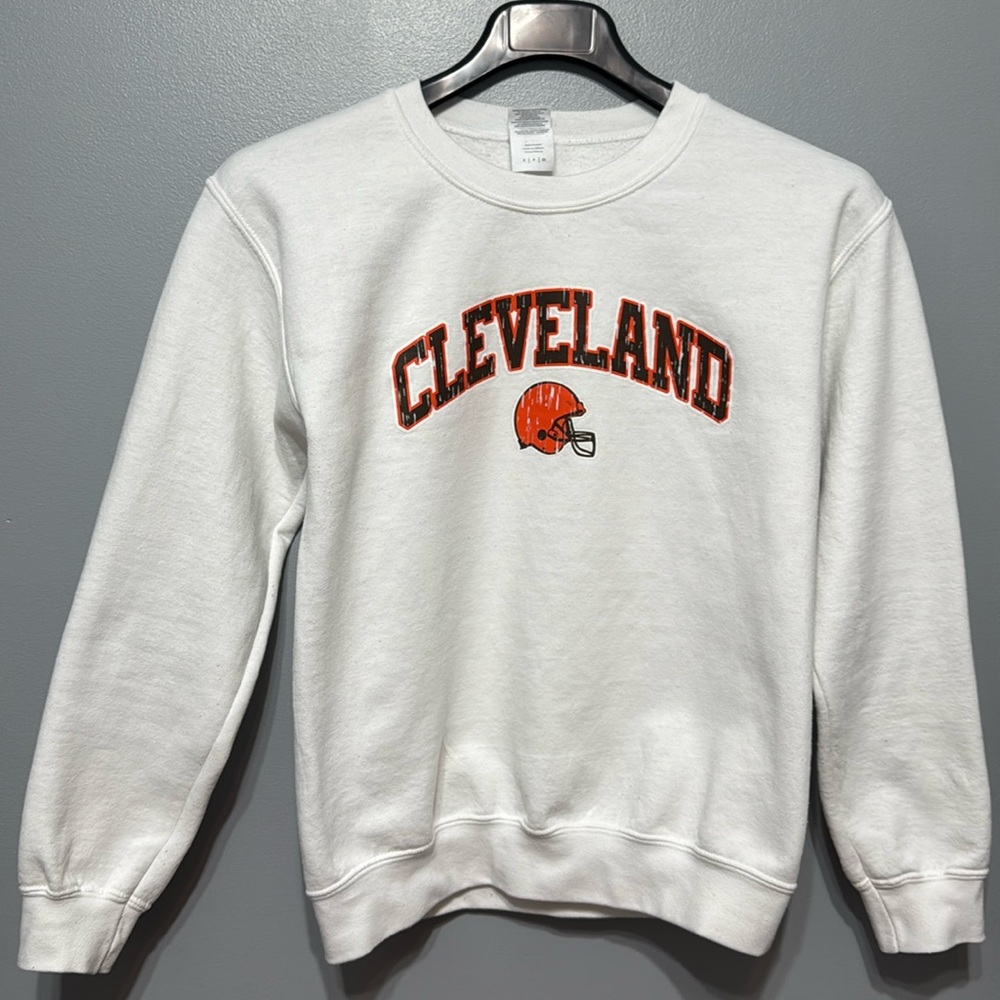Women’s Cleveland Browns sweatshirt